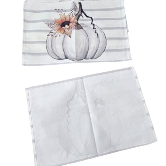 White Pumpkin Table Placemats Set Of 4 NEW FALL Boho Thanksgiving Coastal Farm - Picture 3 of 5